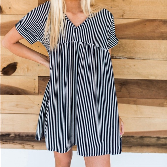 Jules & James dress - Picture 1 of 2